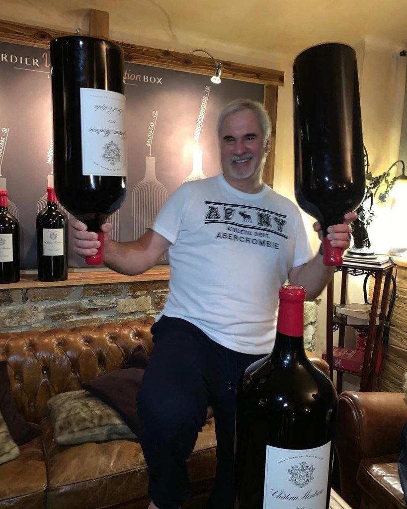 Валерий Меладзе с вином