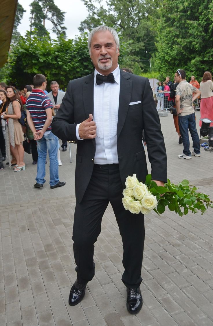 Валерий Меладзе в полный рост