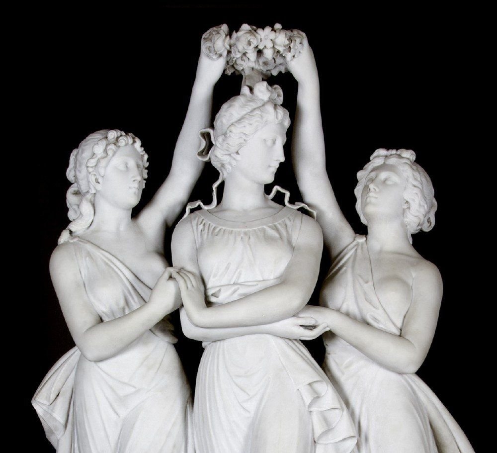 Две девушки грации