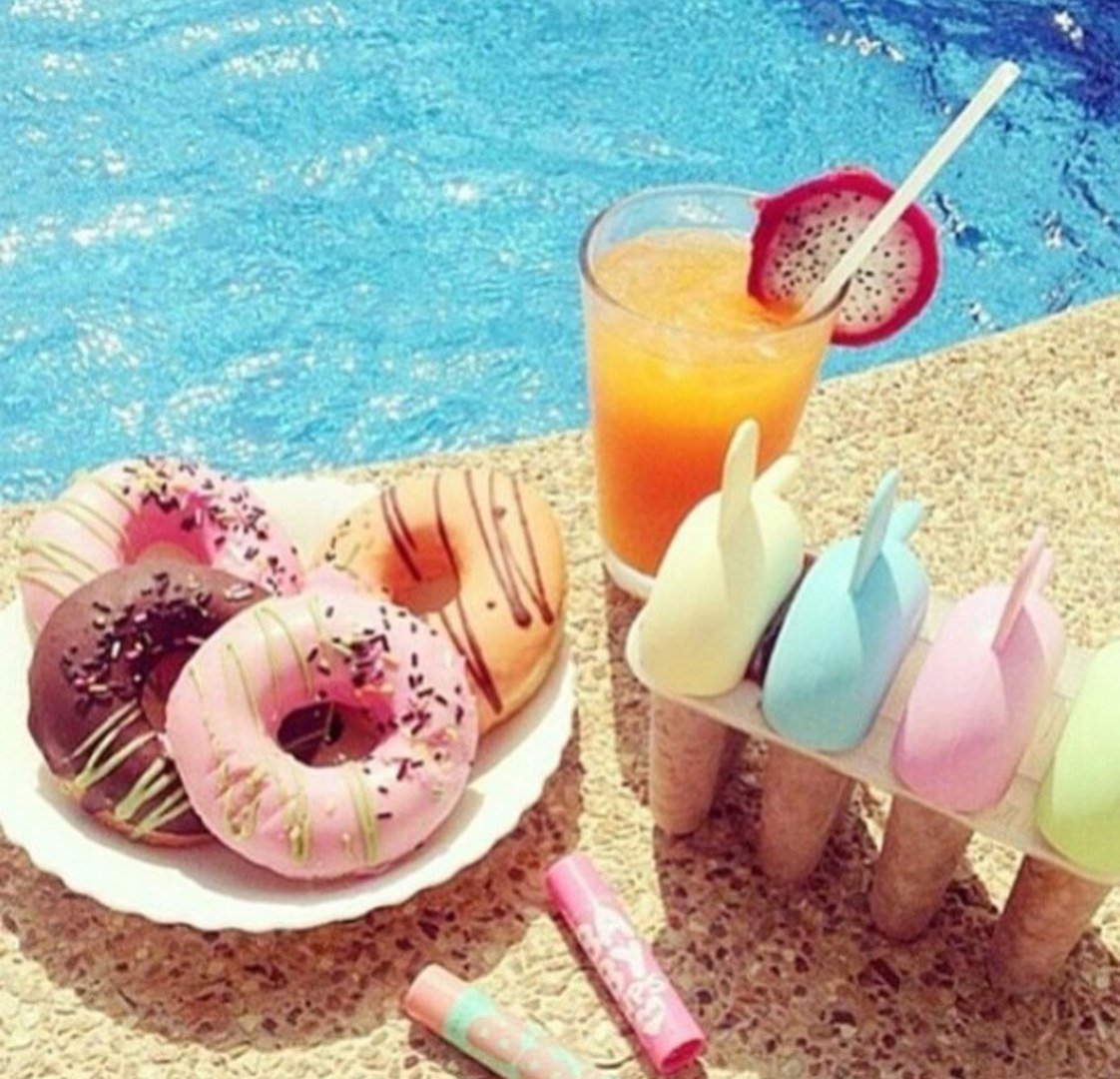 Мороженое на море