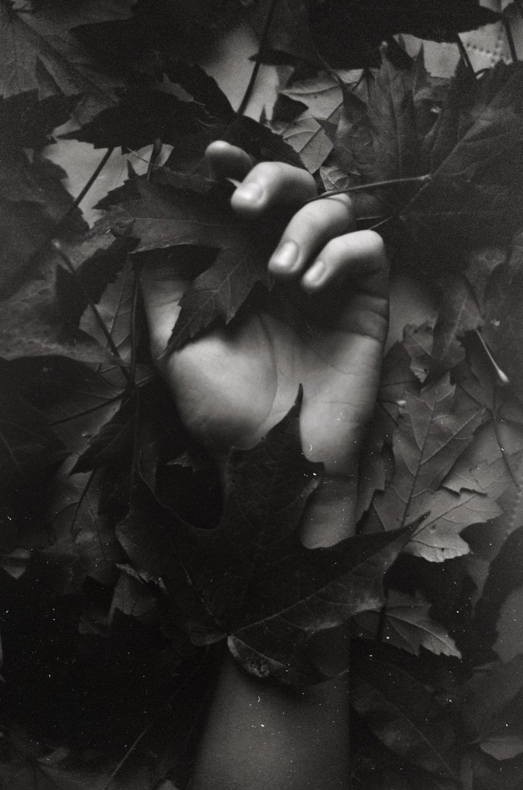 Грустная девушка Эстетика