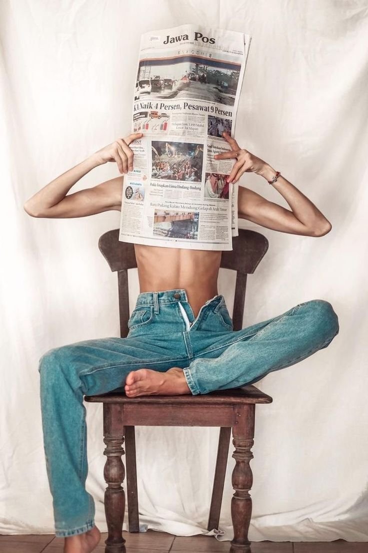 Фотосессия с газетой