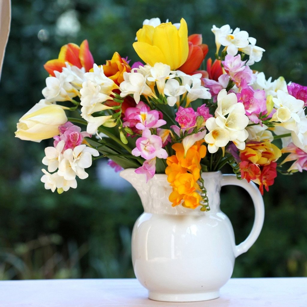 Букет в кувшине