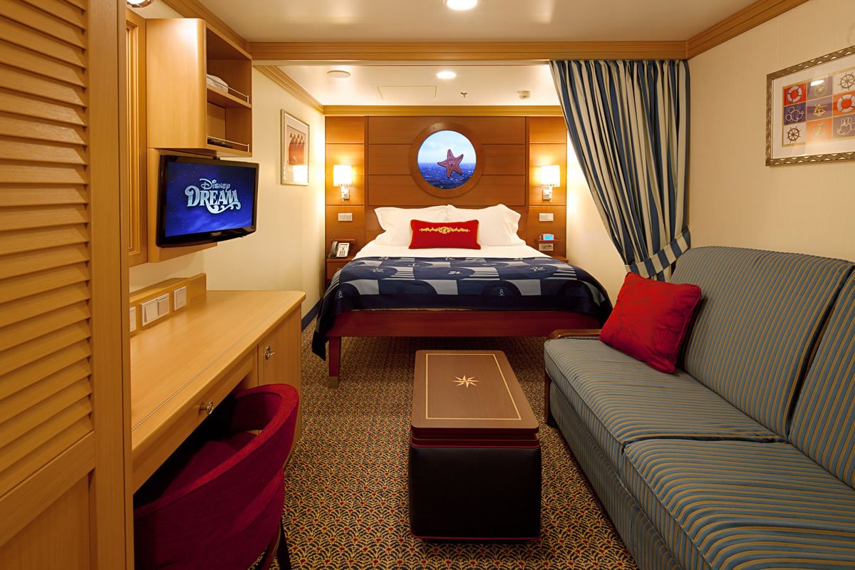 Круизное судно "Disney Dream"