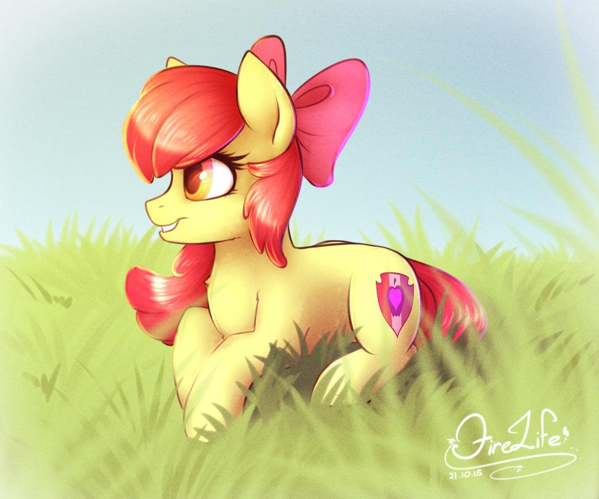 Толстая пони Эппл Блум