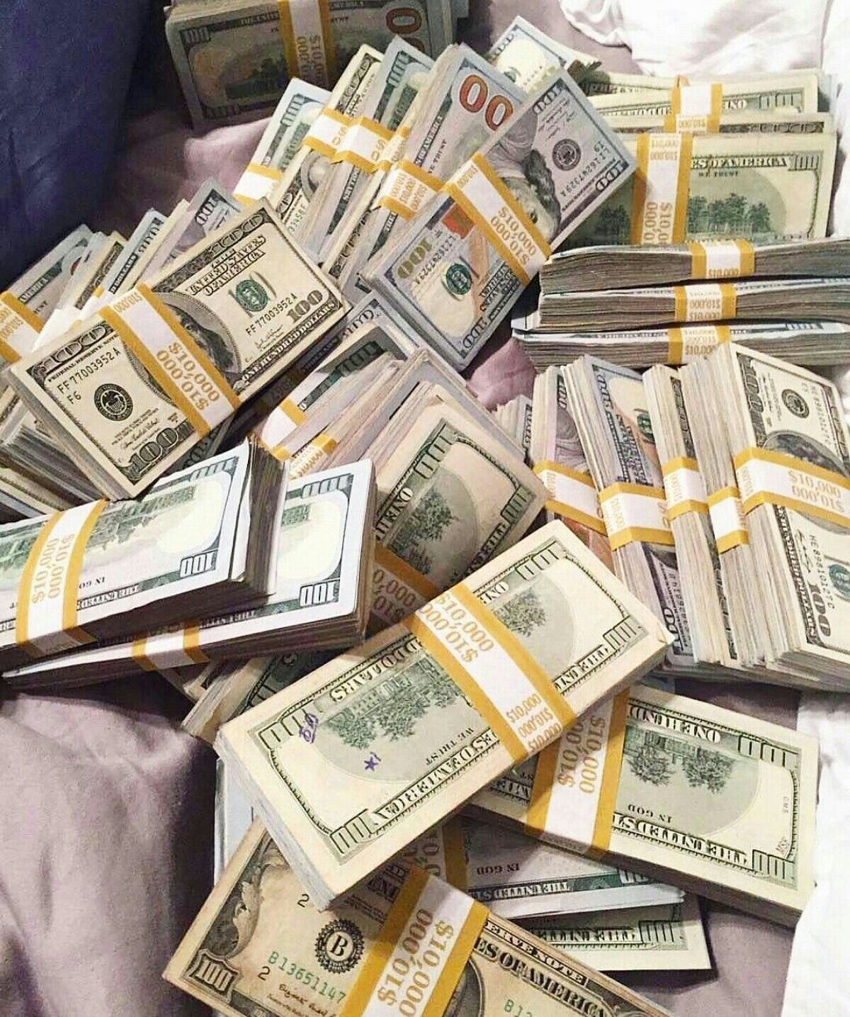 Заставка на телефон money come