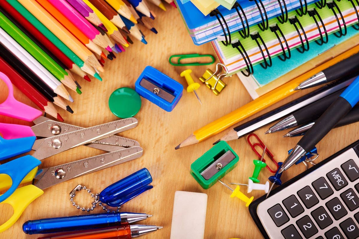 Школьные принадлежности