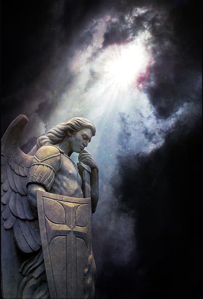 Микаэль ангел