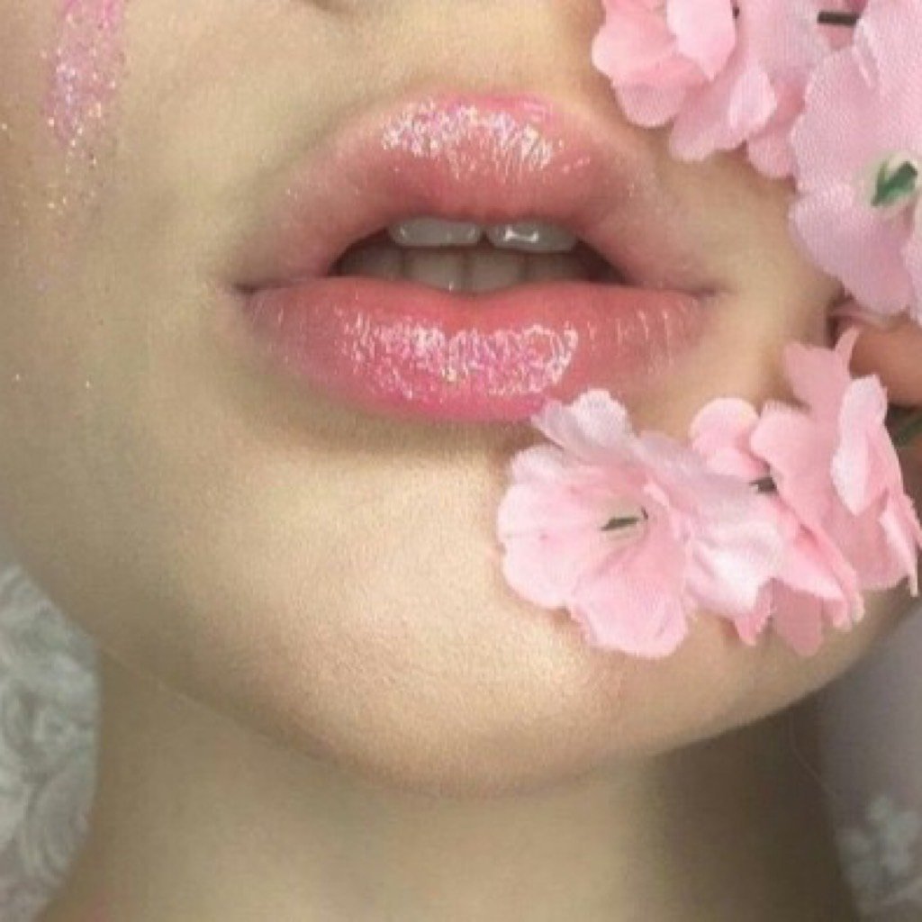 Розовые губы Эстетика