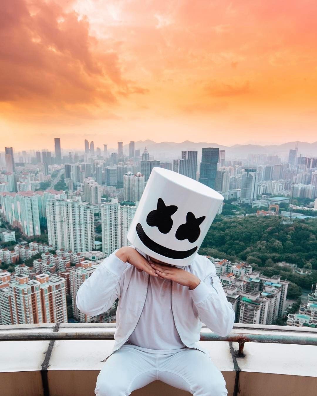 Маршмеллоу певец