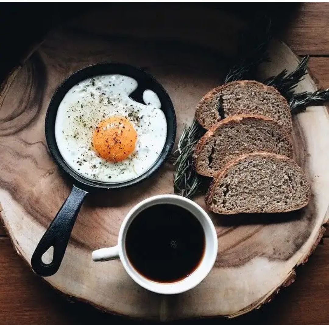 Утренний завтрак с кофе