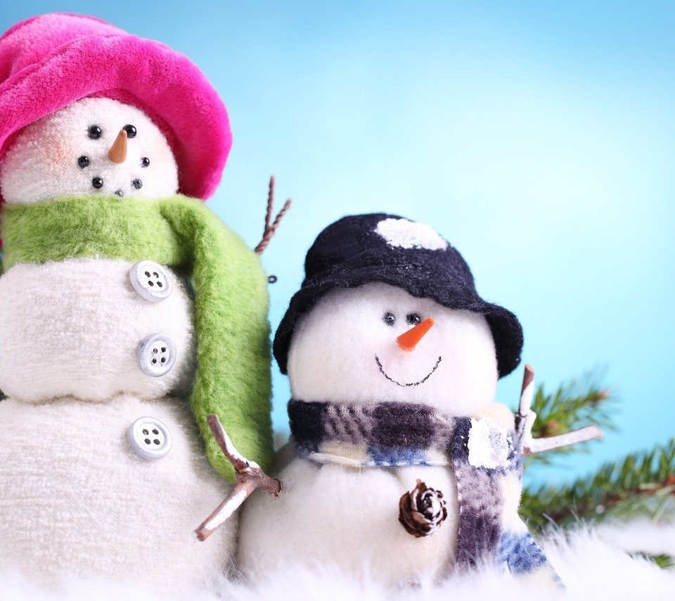 Новогодний Снеговик