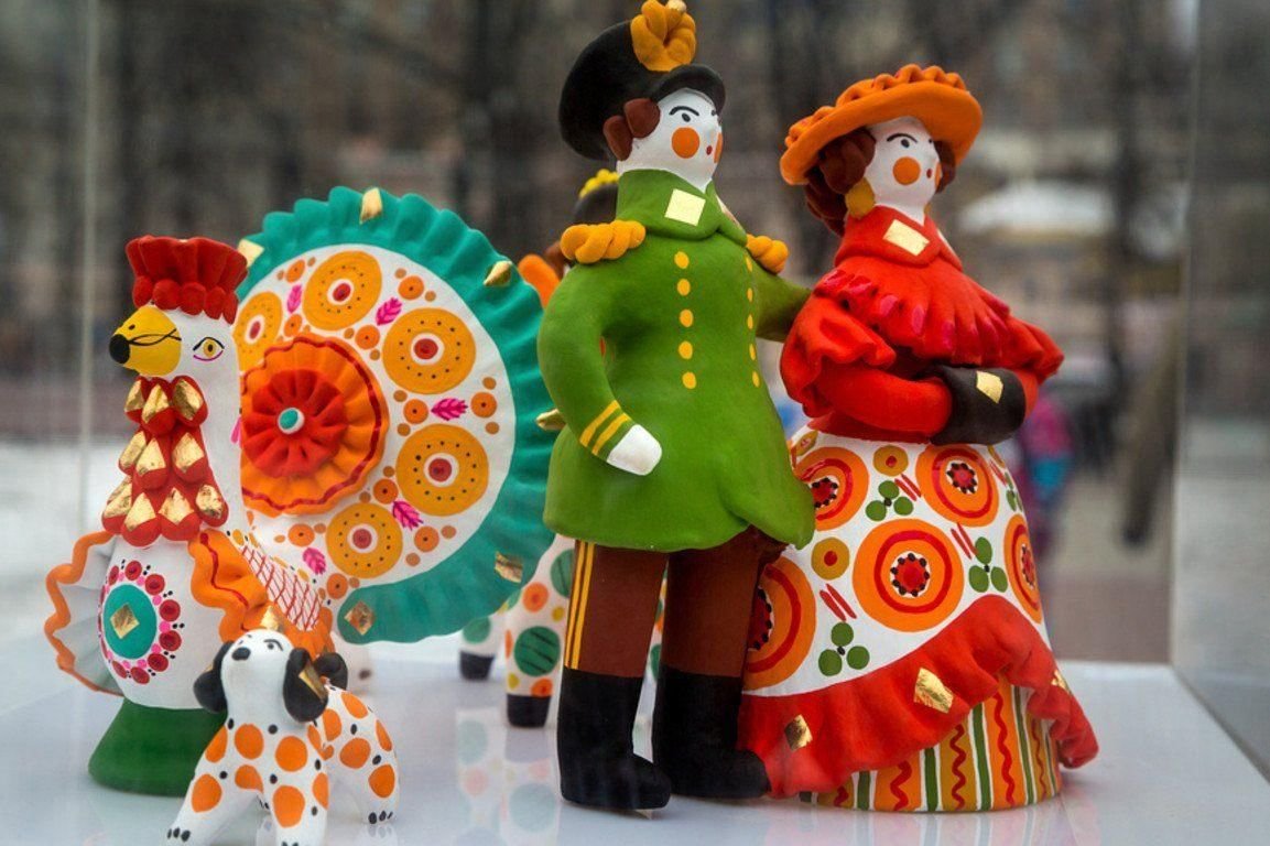 Глиняные народные игрушки Дымковская