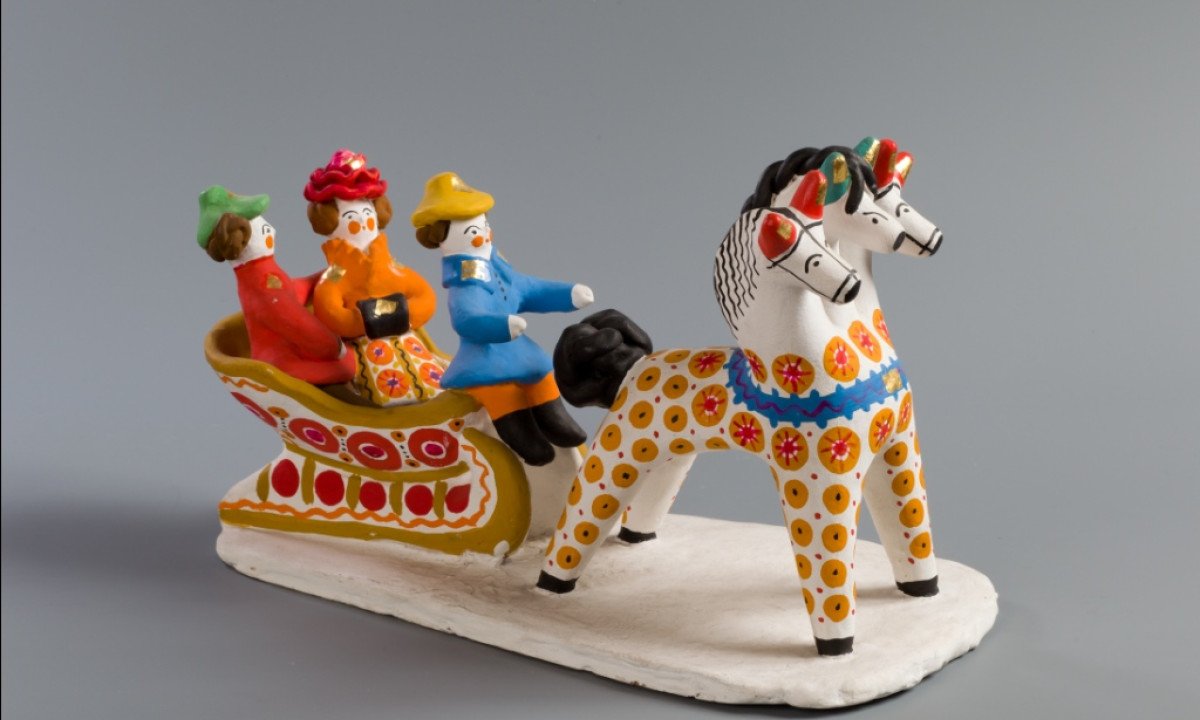 Глиняные игрушки Дымково