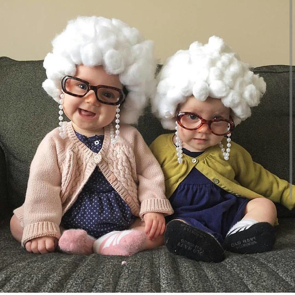 Старушки подружки