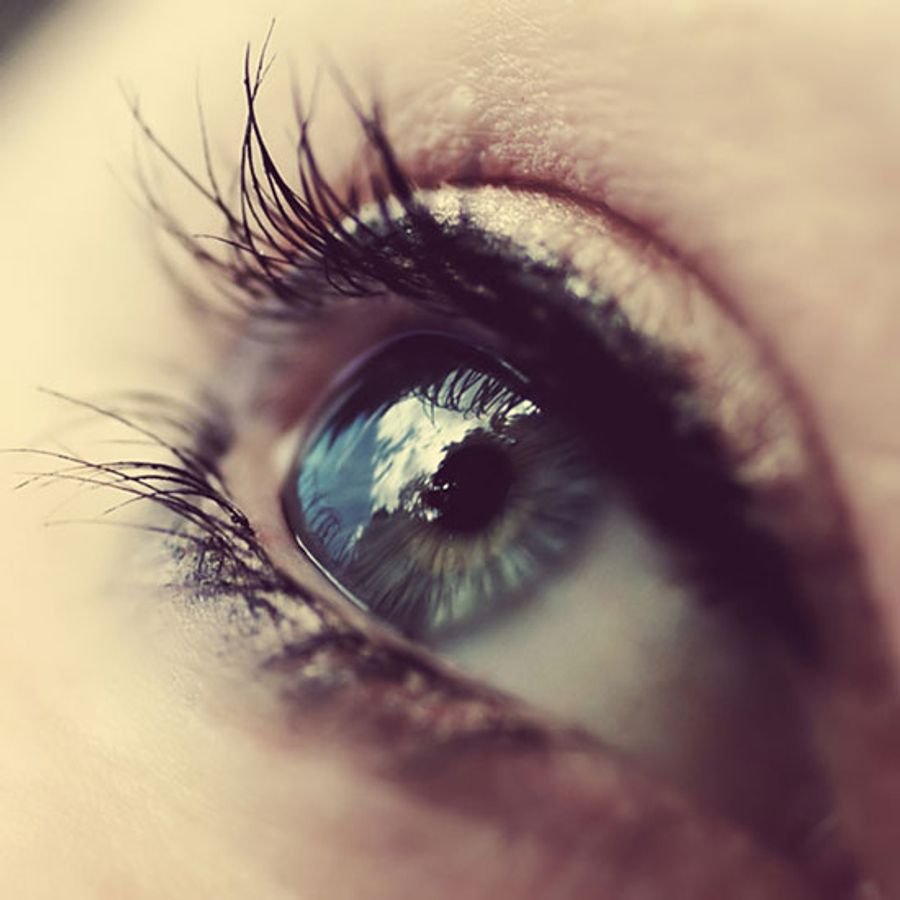 Грустные глаза