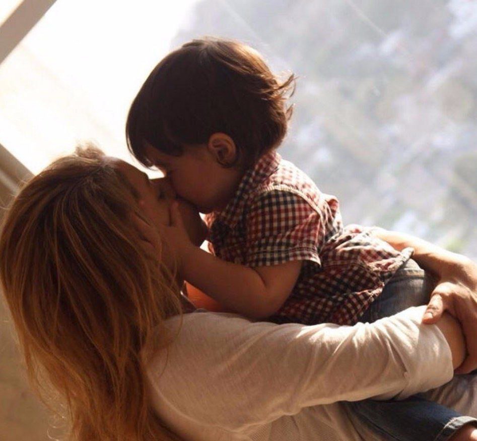 Объятия детей