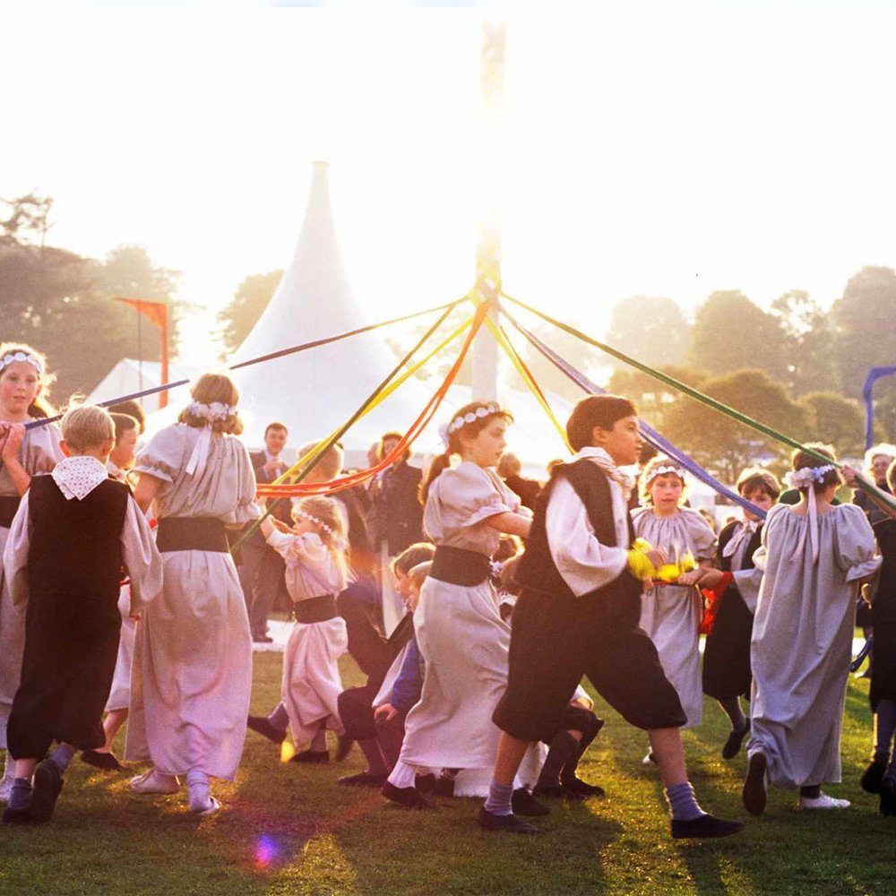 May Day праздник в Англии 1 мая