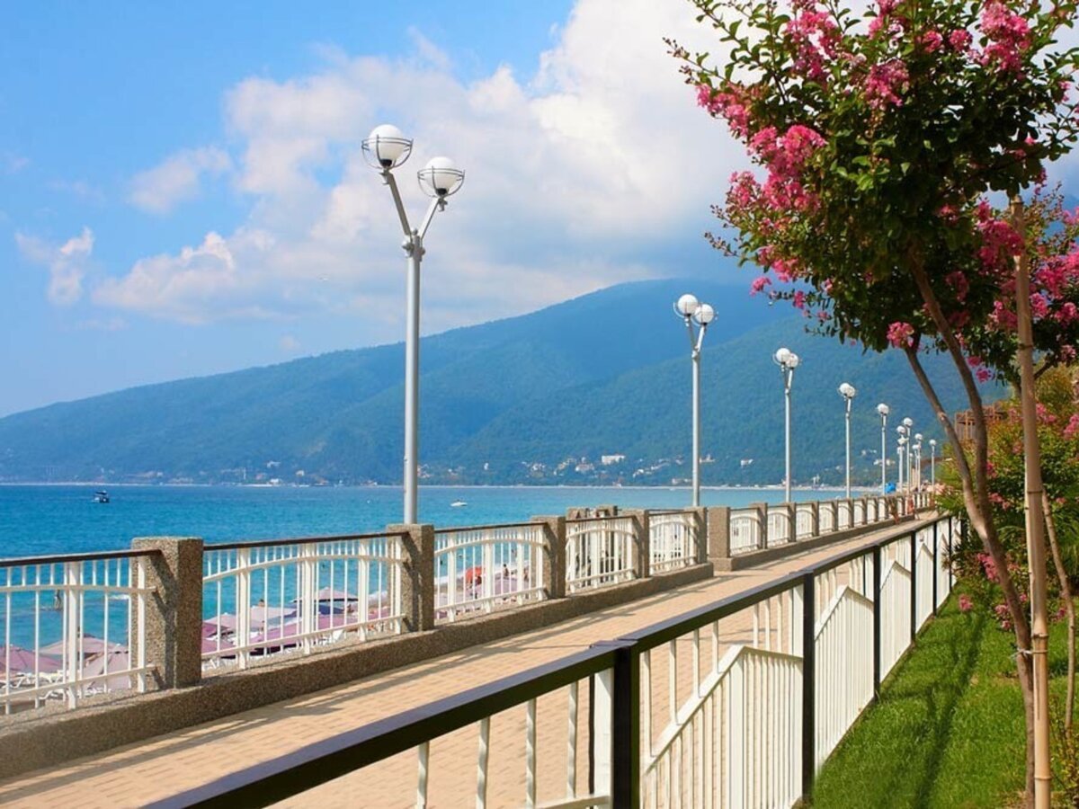 Гагра Центральная набережная