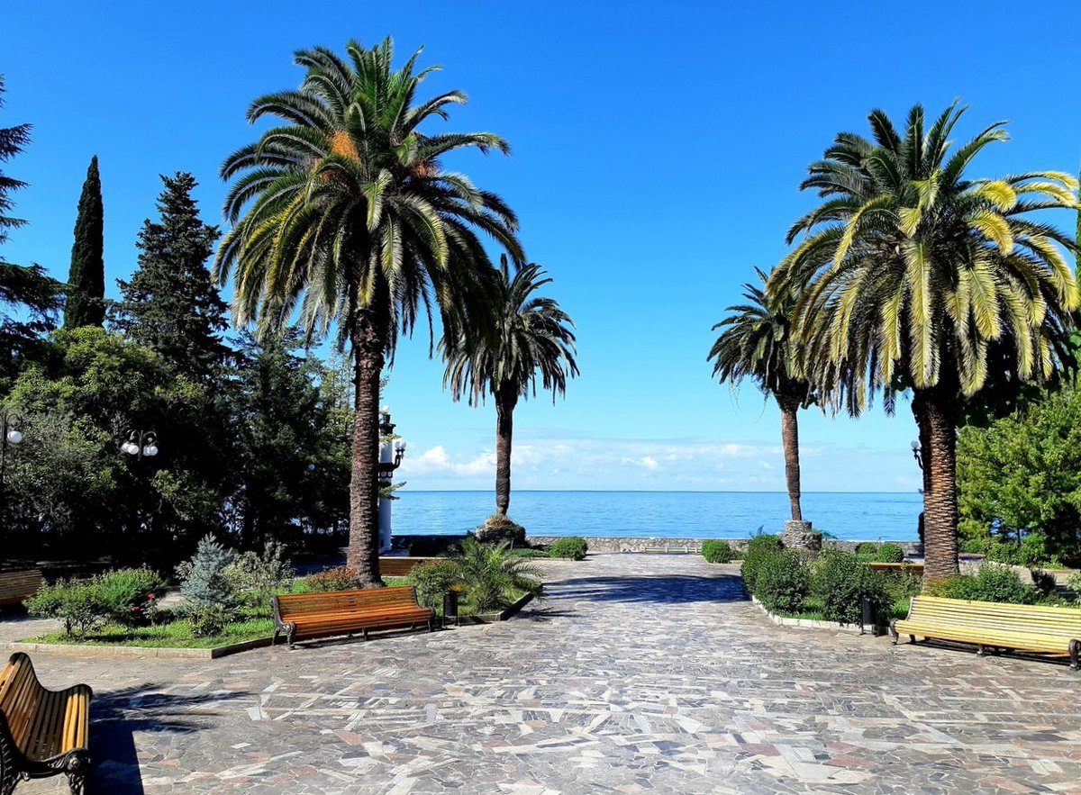 Курорты Абхазии Гагры Пицунда