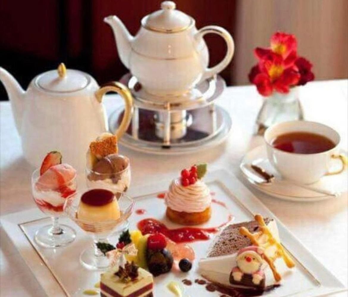 Чай с конфетами картинки