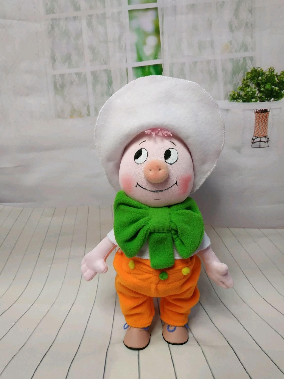 Приключения поросёнка Фунтика беладонна