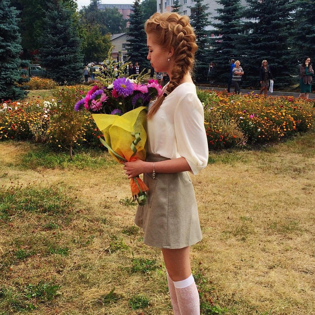 Современные школьницы