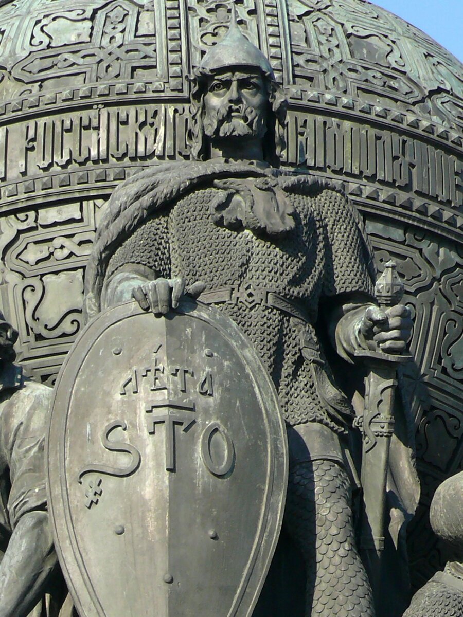 Князь Пожарский памятник тысячелетие России