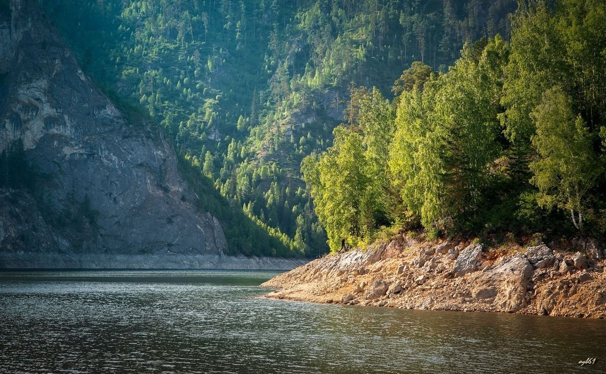 Река Бирюса в Иркутской области