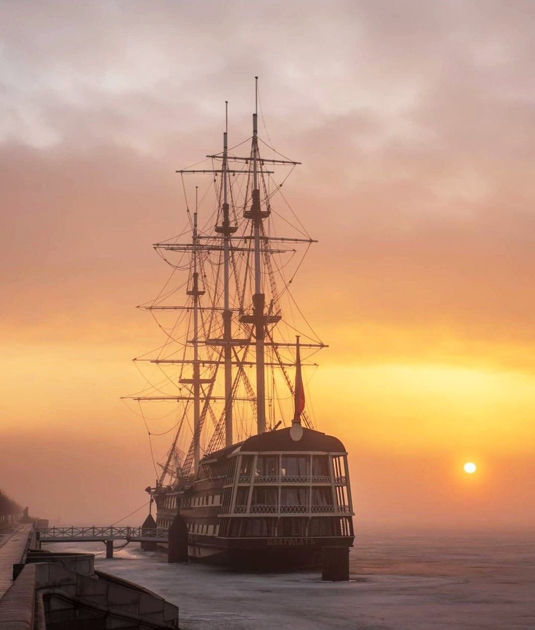 Корабль Благодать СПБ