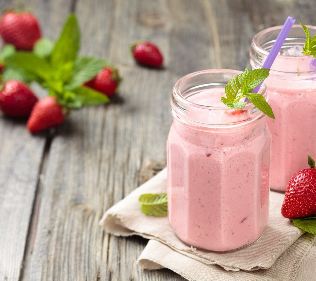 Малиновый йогурт