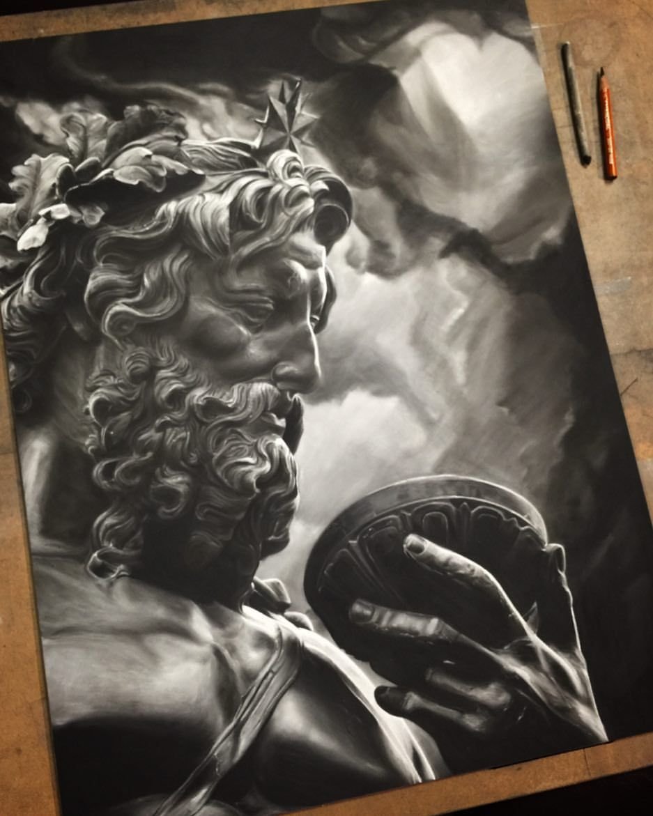 Тату в стиле статуи