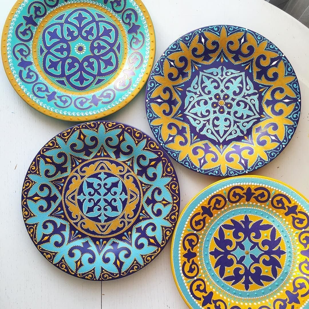 Коллаж из посуды