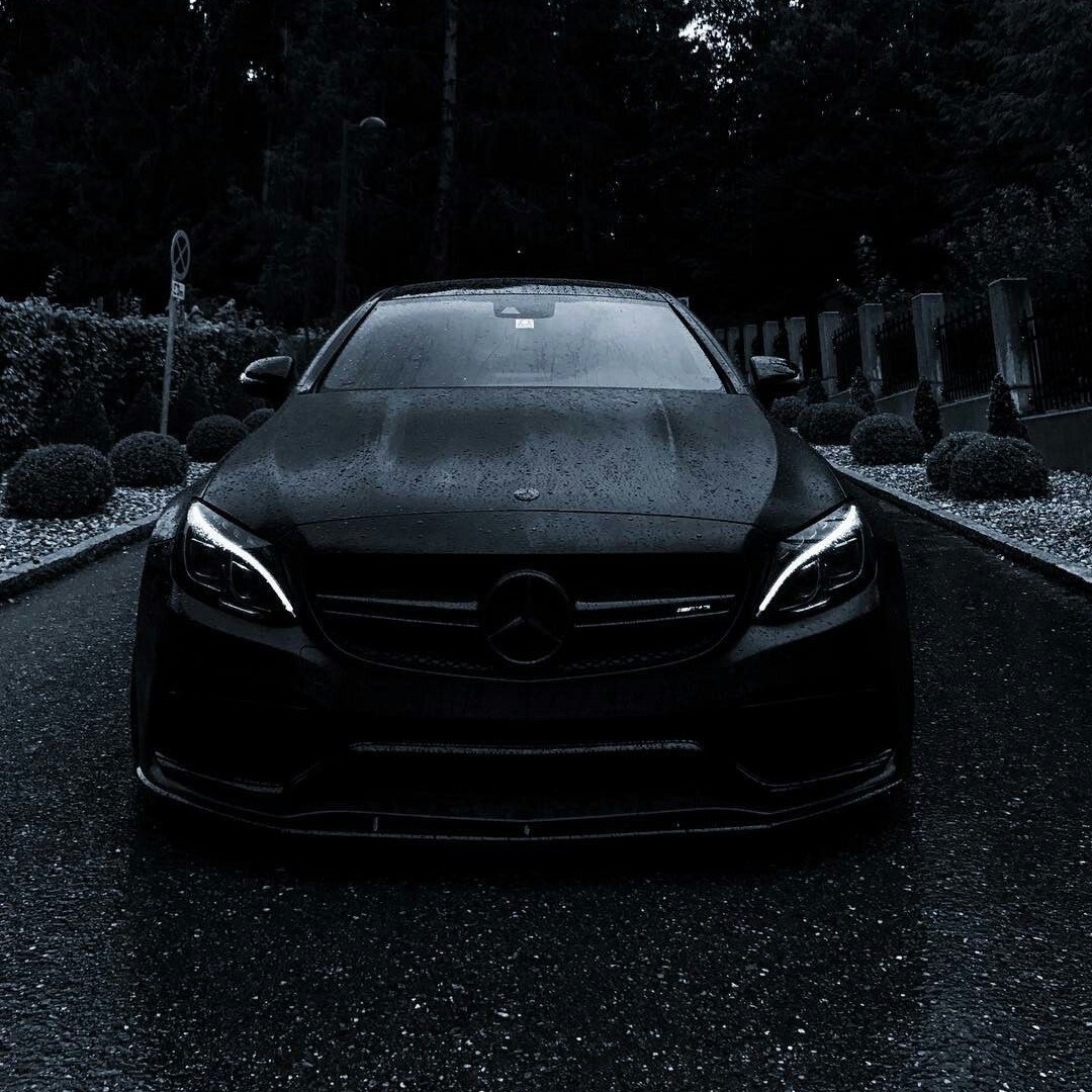 Дрифт белого Мерседес е200