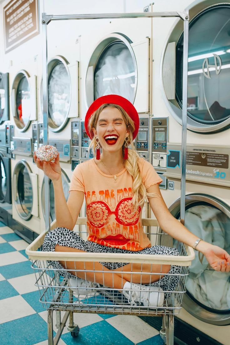 Девушка в прачечной