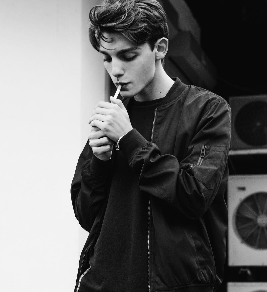 Финн Вулфорд Эстетика