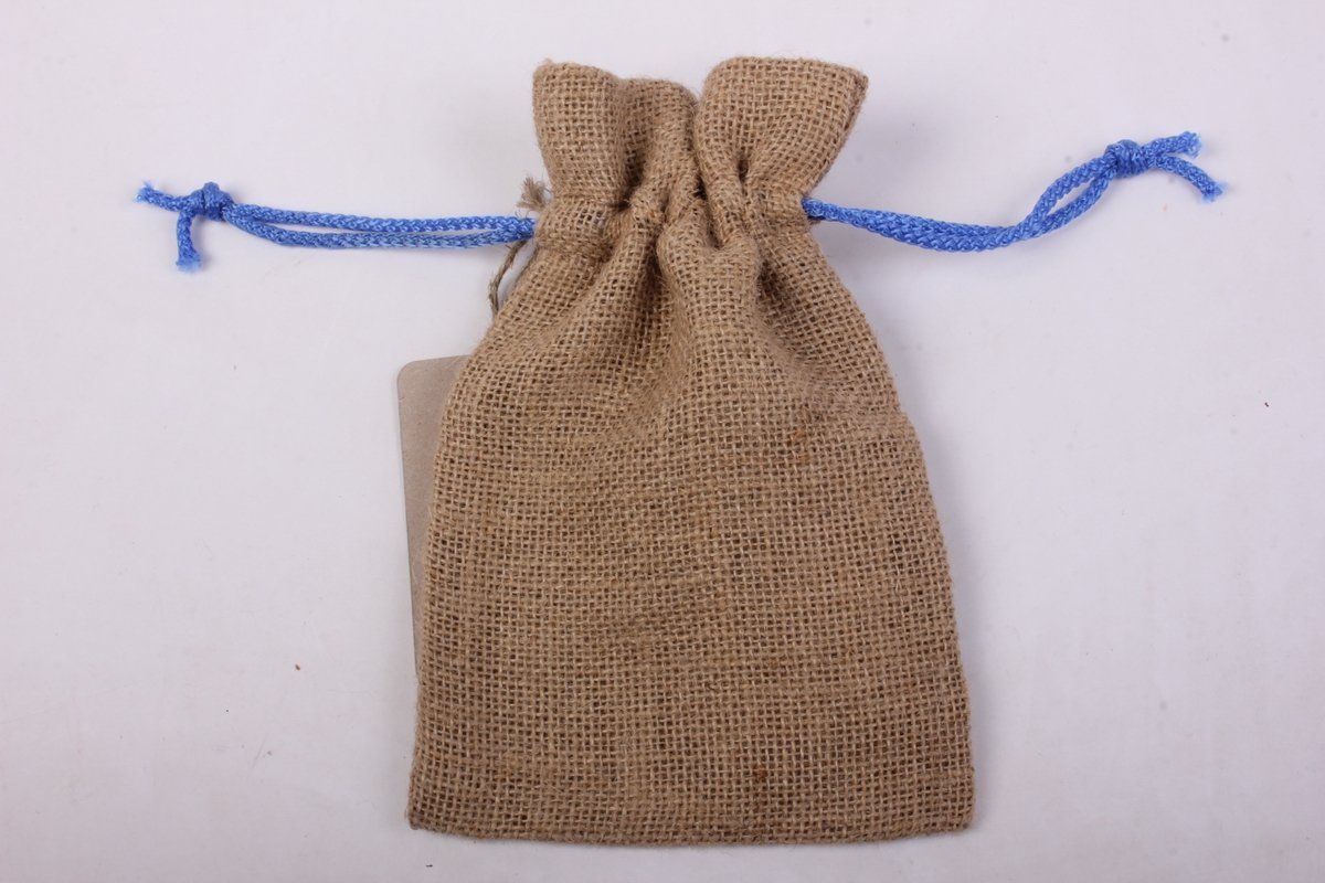 Мешочек из Мешковины