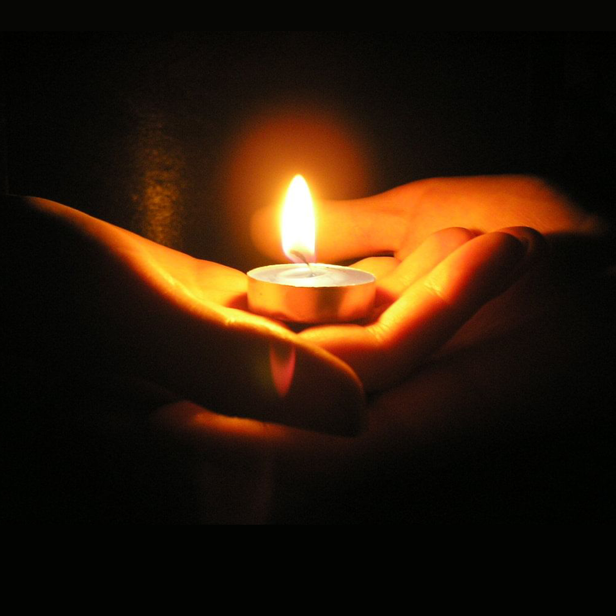 Свеча памяти