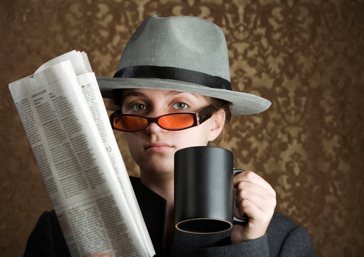 Шпион демотиватор