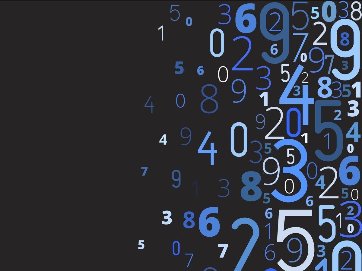 Много цифр на черном фоне