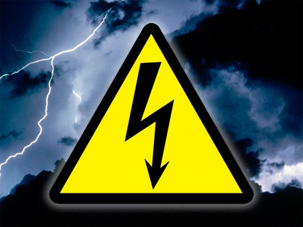 Напряжение молнии