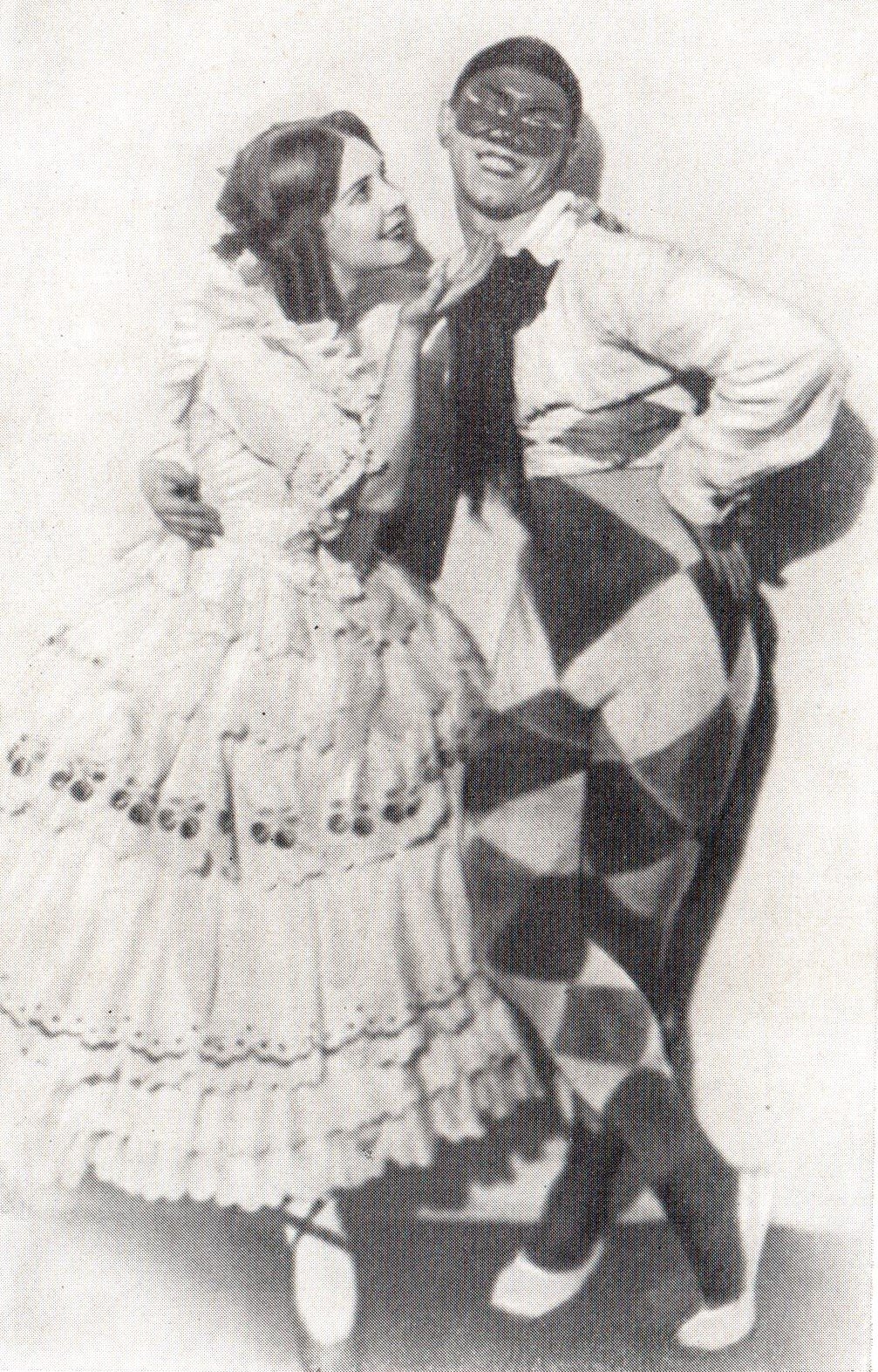 Колумбину ждет Арлекин