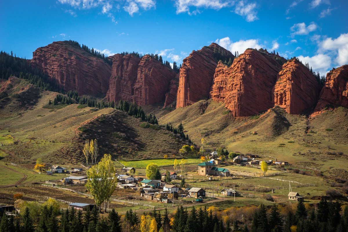 Горы Джети-Огуз, Кыргызстан