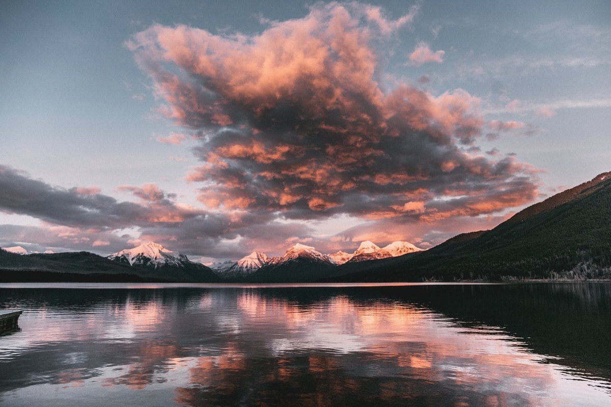 Озеро Макдональд, Монтана, США камни