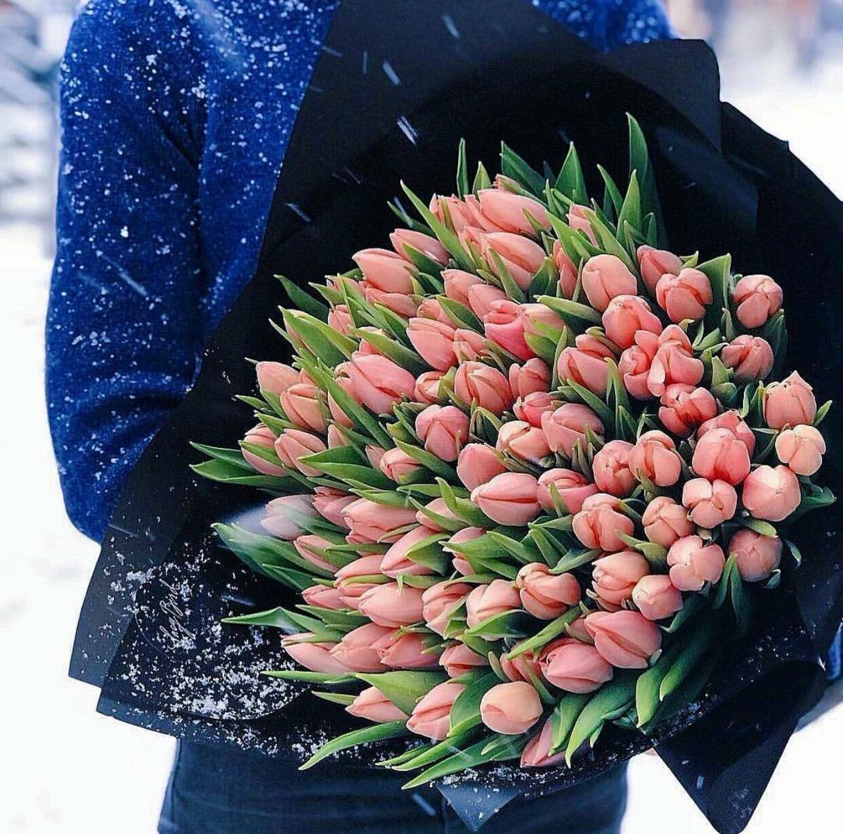 Букет на снегу