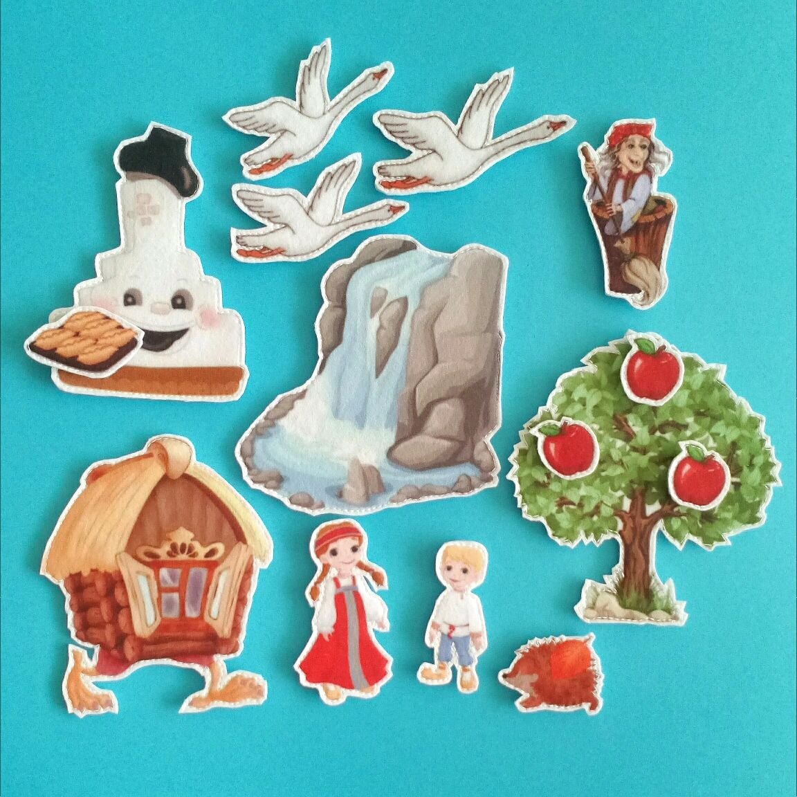 Гуси лебеди на прозрачном фоне