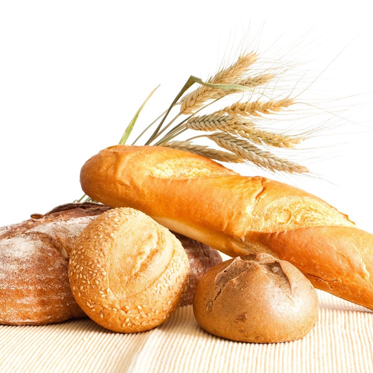 Хлеб на белом фоне