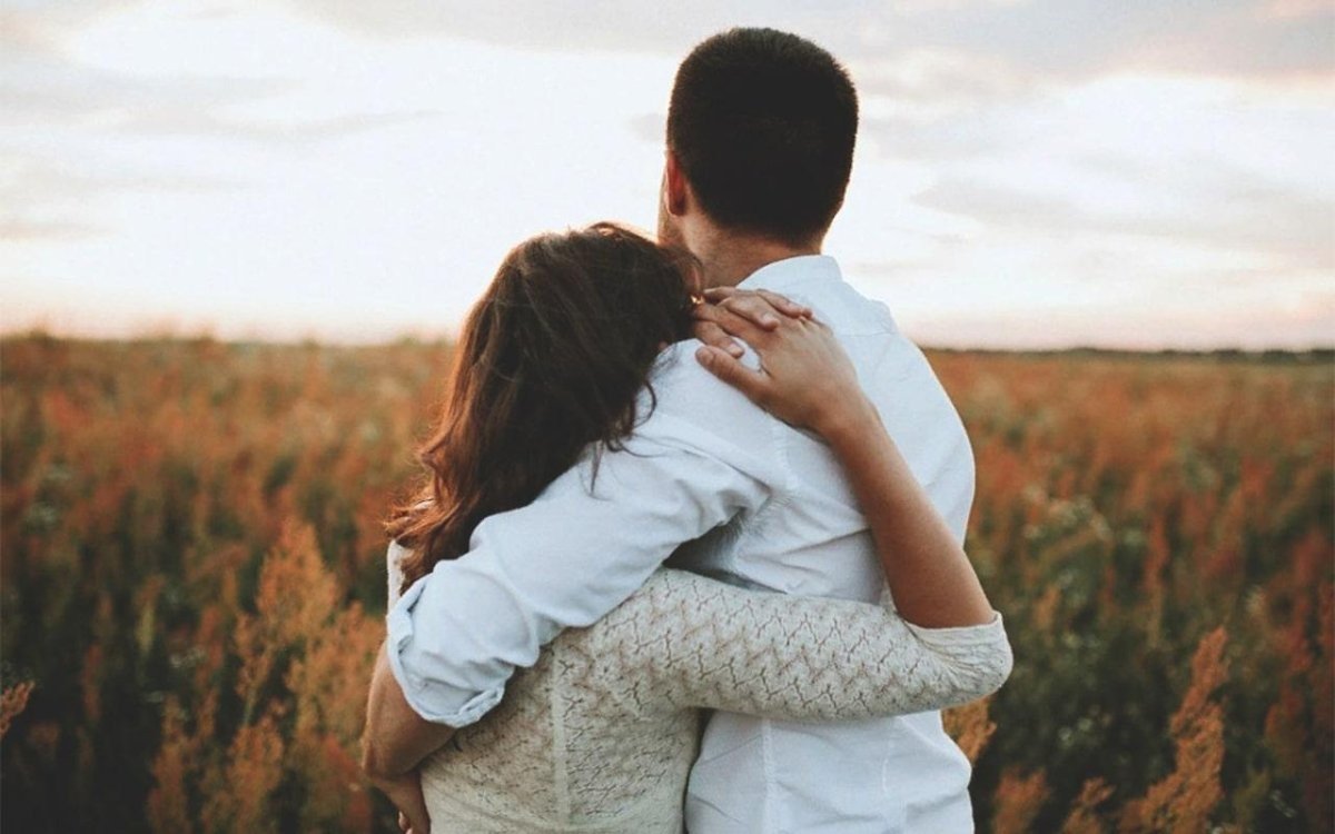 В нежных объятьях