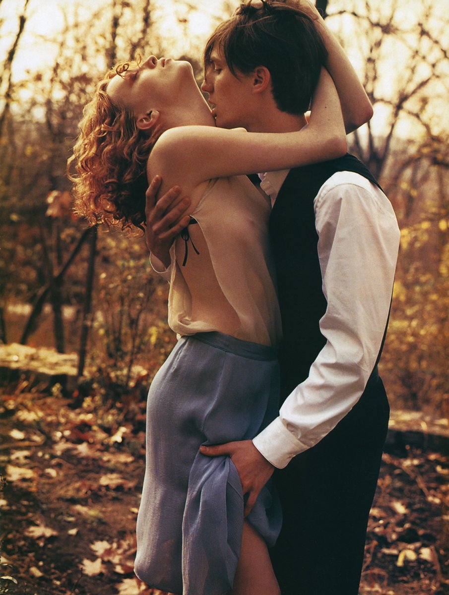 Объятия влюбленных