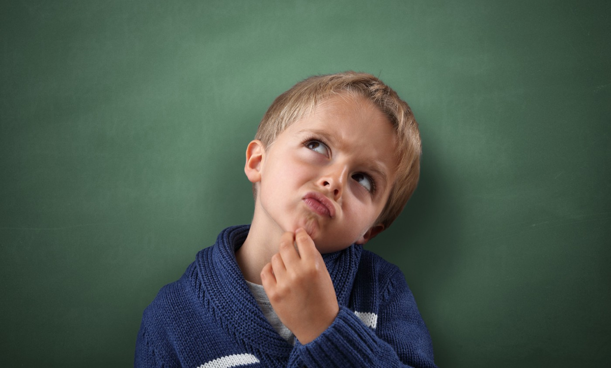 Задумчивый ребенок